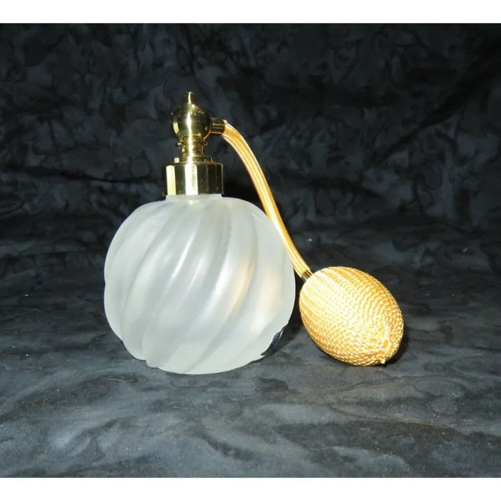 Roberto Capucci Made in France Frosted Crystal Glass Atomizer Spray Bottle
